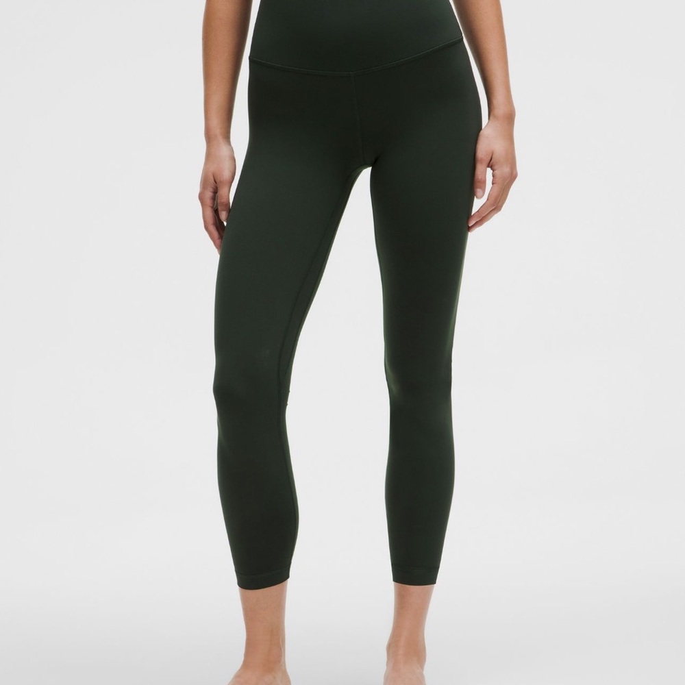 Women's Lululemon Align Pant in Black